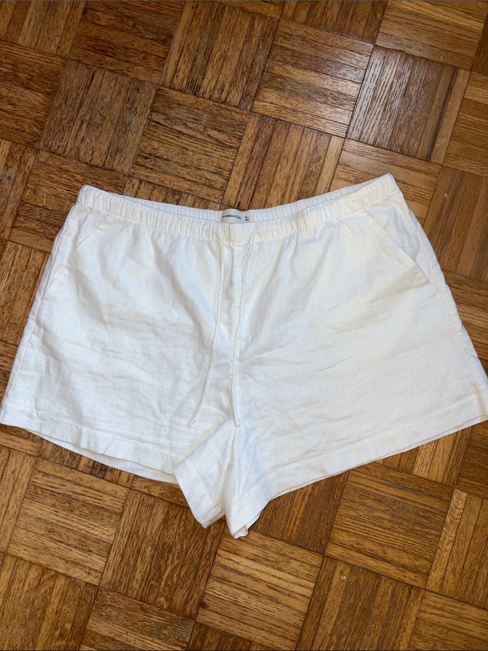 Abercrombie & Fitch XL White Linen-Blend Elastic-Waist Shorts